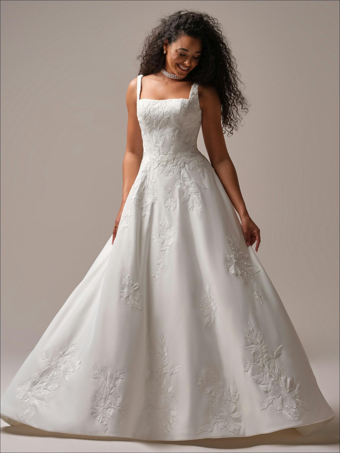 Sweetheart neckline wedding dress